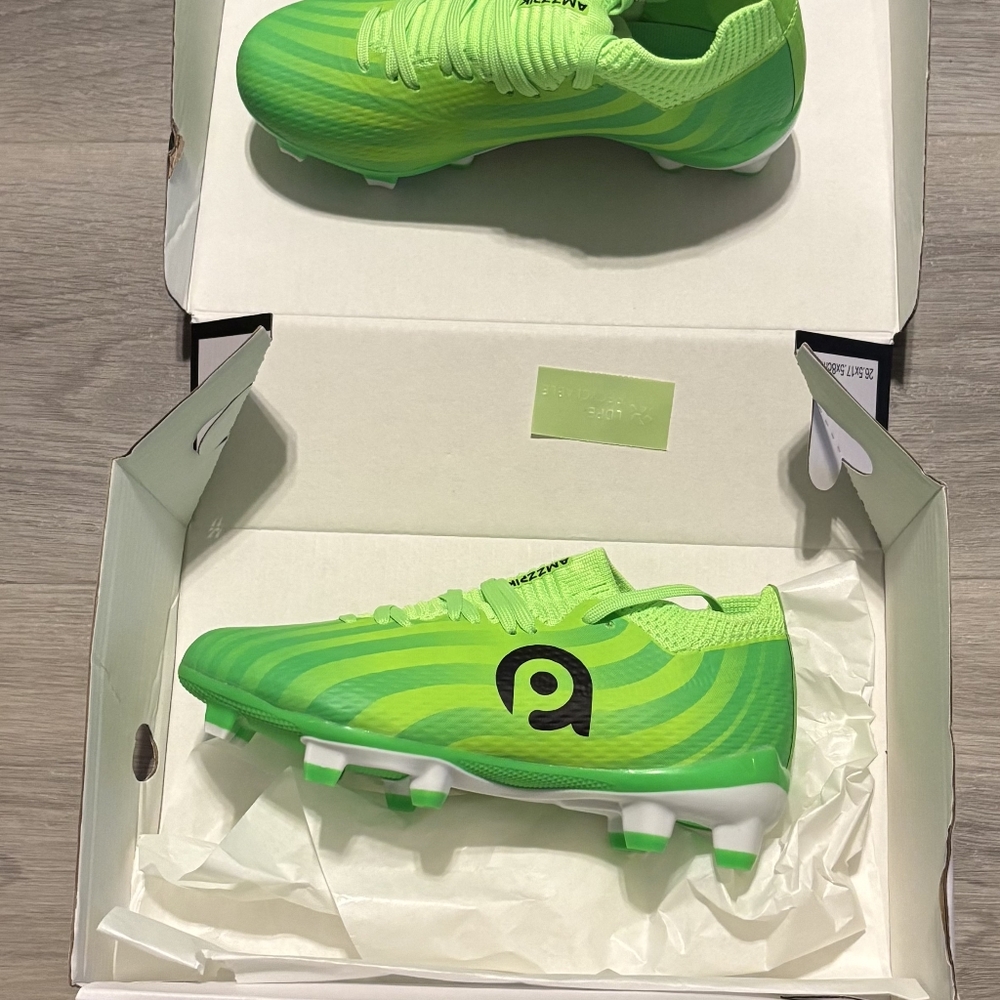 Youth Green, Black LaceSoccer Shoes Size 13C YOUTH By AMZZPIK NEW NEVER WORN